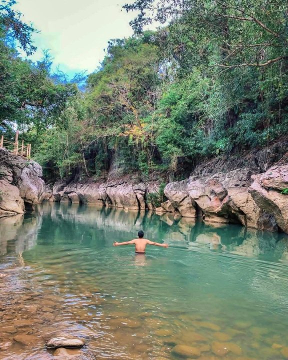 selalu ada tempat untuk kebaikan...📸 @muammarwijaya..lokasi sungai rumpiae..#visitsibarru